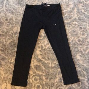 Nike running dri fit 3/4 leggings